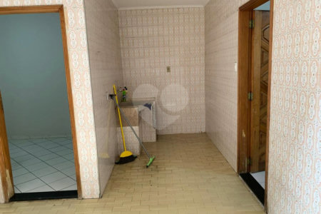 Sobrado à venda com 4 quartos, sendo 1 suíte,  em Chácara Santo Antônio (zona Leste), São Paulo, SP