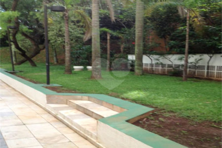 Apartamento à venda com 2 quartos em Vila Andrade, São Paulo, SP