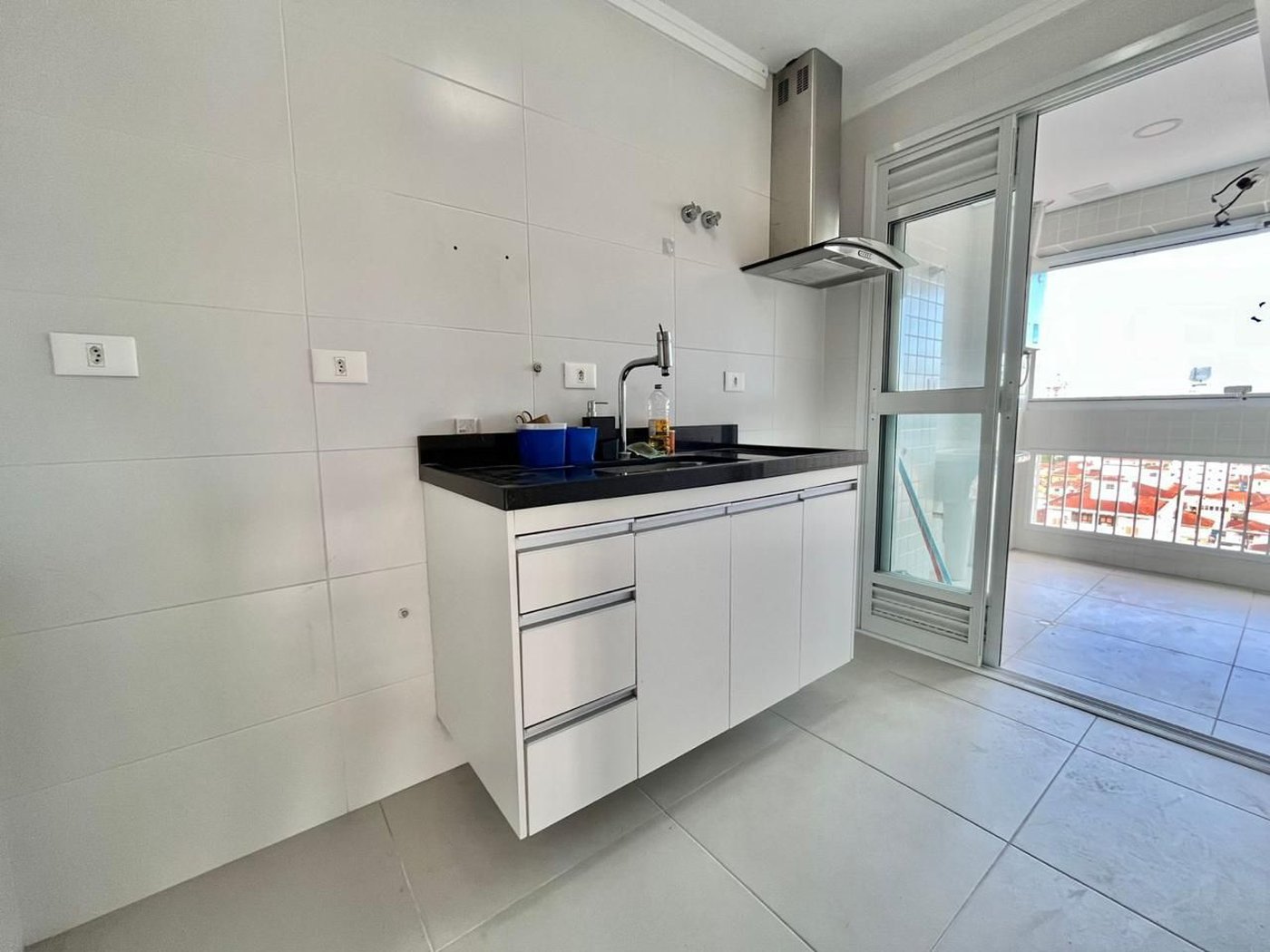 Apartamento com 2 dormitórios para alugar, 70 m² por R$ 5.900,00/mês - Boqueirão - Santos/SP