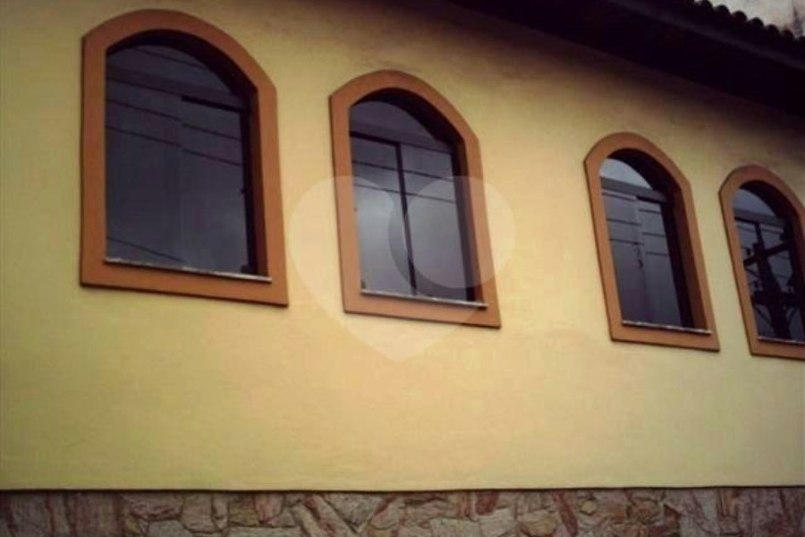 Sobrado à venda com 3 quartos, sendo 1 suíte, em Vila Nova Mazzei, São Paulo, SP