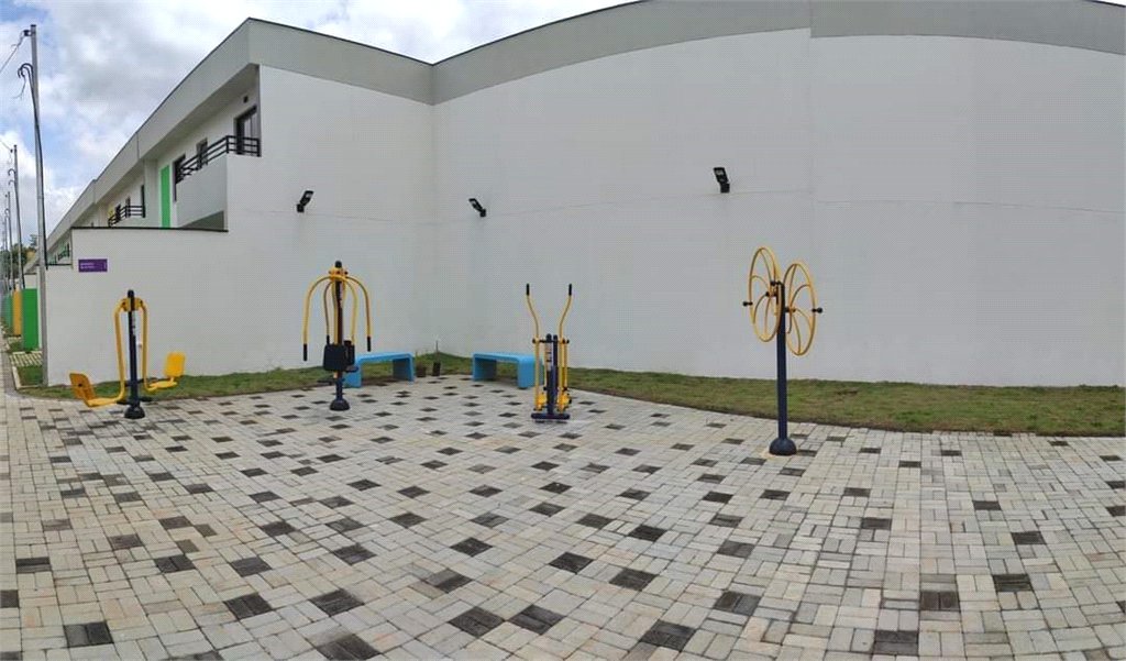 Casa à venda com 2 quartos no condomínio Sindona Parque 1, Cotia - SP