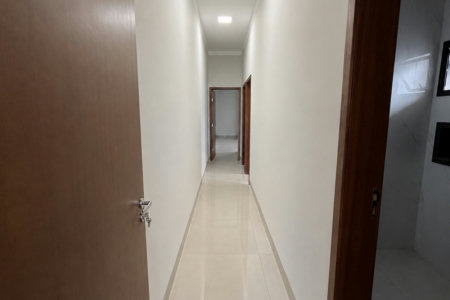 Casa à venda com 3 quartos, sendo 1 suíte,  em Parque Residencial Quinta da Lagoa, Três Lagoas, MS