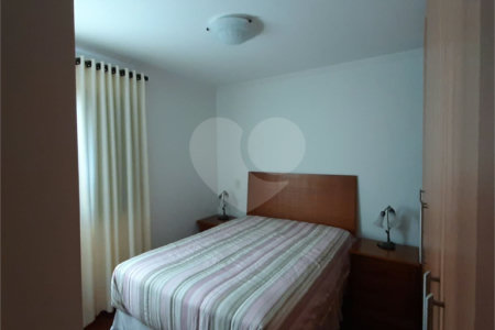 Apartamento à venda com 3 quartos, sendo 1 suíte, em Campo Belo, São Paulo, SP