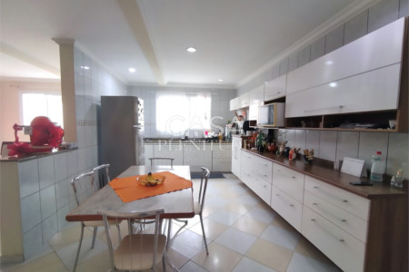 Sobrado à venda com 3 quartos, sendo 1 suíte, em Jardim Dois Corações, Sorocaba, SP