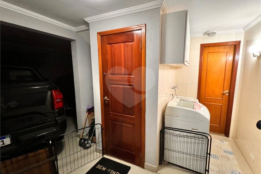 Sobrado à venda com 3 suítes em Vila Irmãos Arnoni, São Paulo, SP