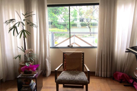 Sobrado à venda com 4 quartos, sendo 1 suíte, em Jardim Pinheiros, São Paulo, SP