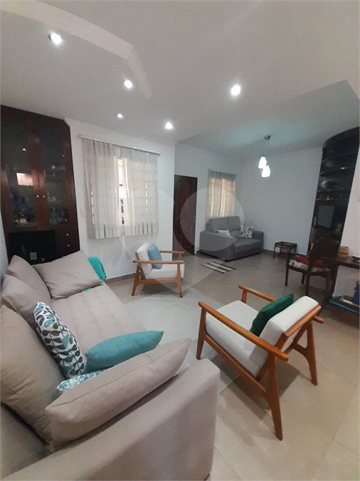 Casa à venda com 4 quartos, sendo 1 suíte, em Vila Guarani, Jundiaí, SP