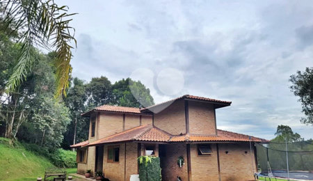 Casa à venda com 3 quartos, sendo 1 suíte,  em Serra da Cantareira, Mairiporã, SP