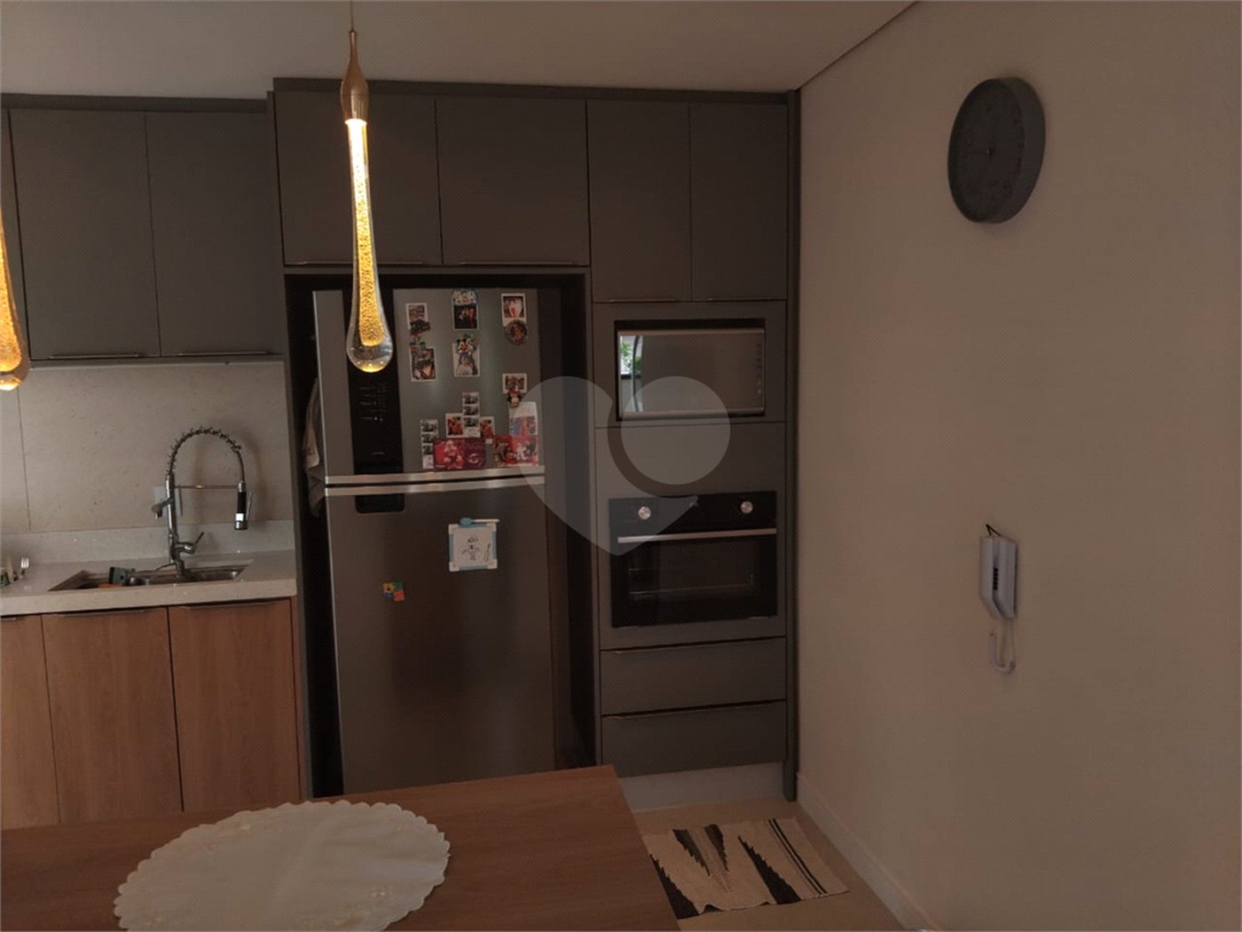 Casa à venda com 4 quartos, sendo 1 suíte,  no condomínio Vivaldi, Mogi das Cruzes - SP