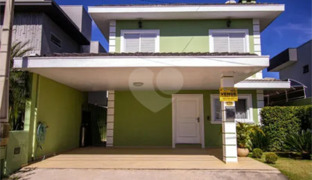 Casa à venda com 4 quartos, sendo 3 suítes,  no condomínio Altos da Serra Vi, São José dos Campos - SP