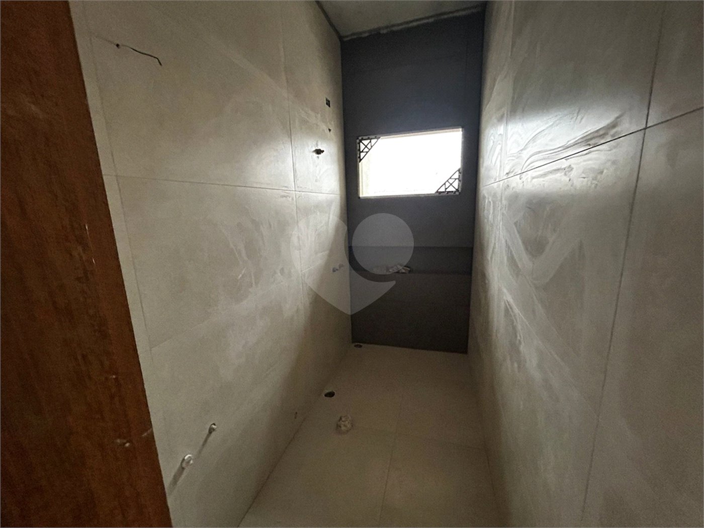 Casa à venda com 3 quartos, sendo 1 suíte,  no condomínio Lago dos Ipês, Itapetininga - SP