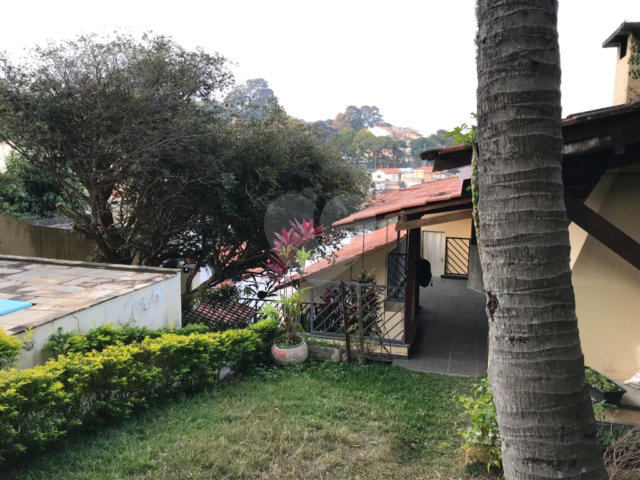 Casa Térrea à venda com 3 quartos, sendo 2 suítes,  em Horto Florestal, São Paulo, SP