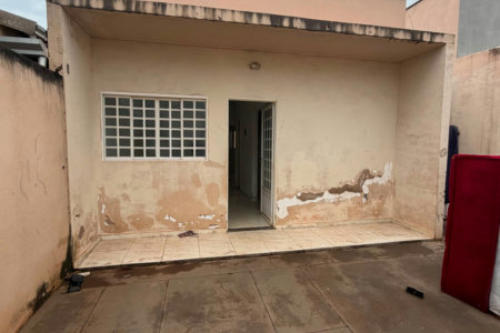 Casa para alugar com 2 quartos em São Carlos, Três Lagoas, MS