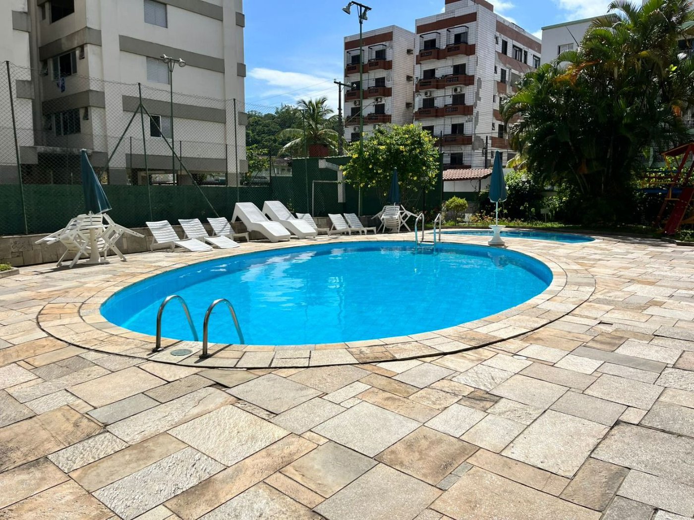 Apartamento à venda, 77 m² por R$ 480.000,00 - Jardim Las Palmas - Guarujá/SP