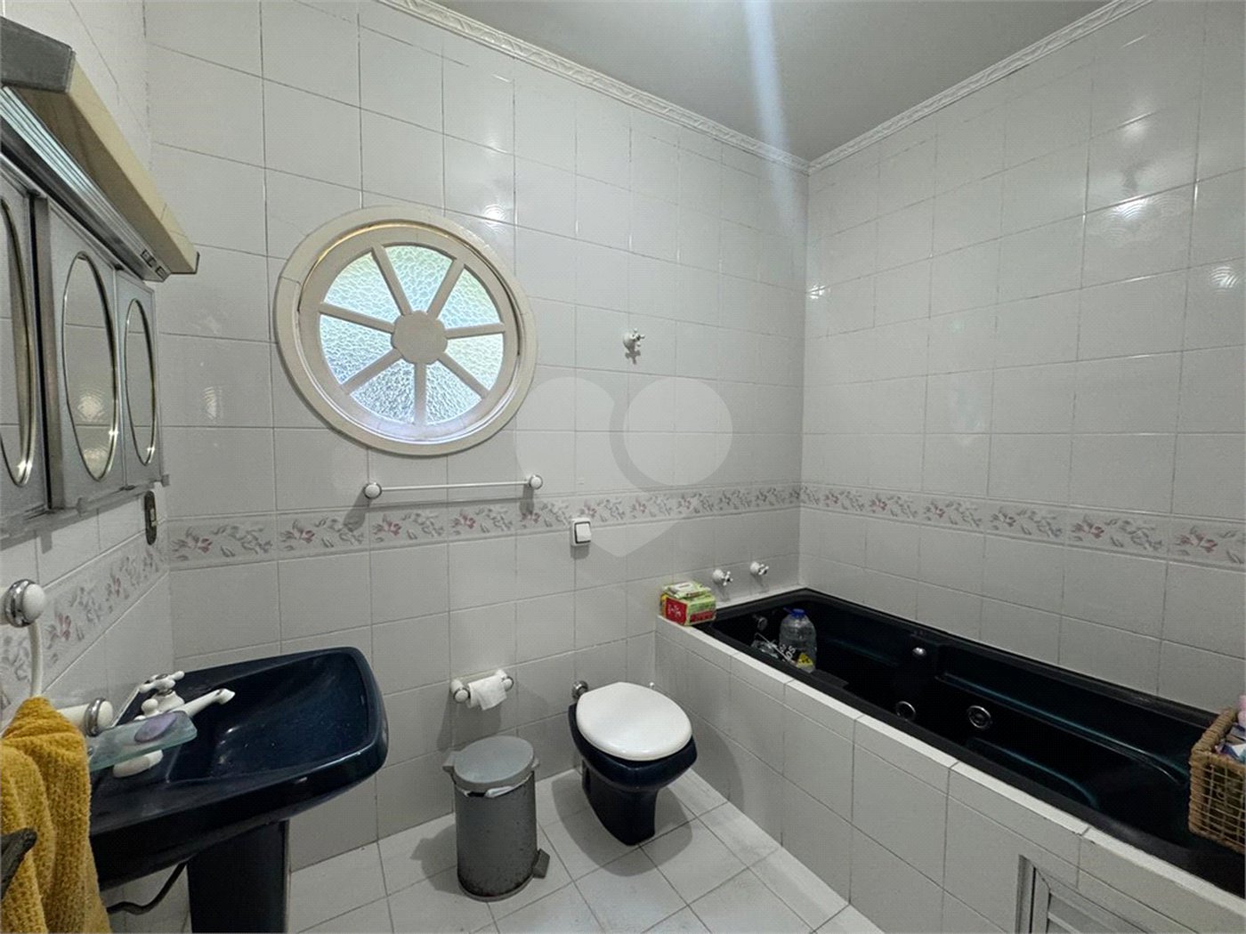 Casa à venda com 4 quartos, sendo 1 suíte,  em Vila Galvão, Guarulhos, SP