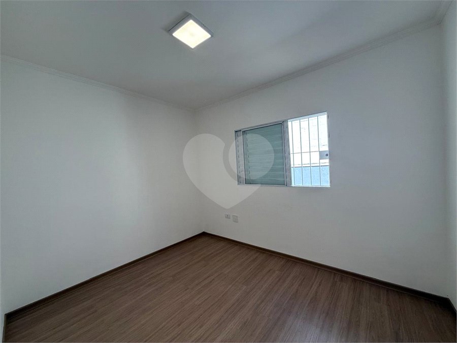 Sobrado à venda com 3 quartos, sendo 1 suíte,  em Parque Vitória, São Paulo, SP