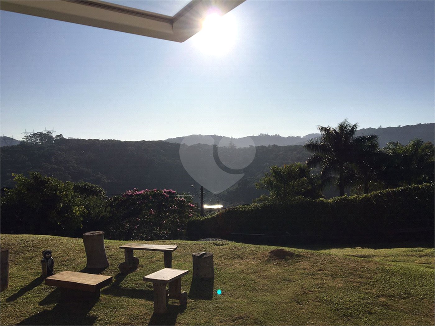 Casa à venda com 3 suítes no condomínio Suíça da Cantareira, Mairiporã - SP