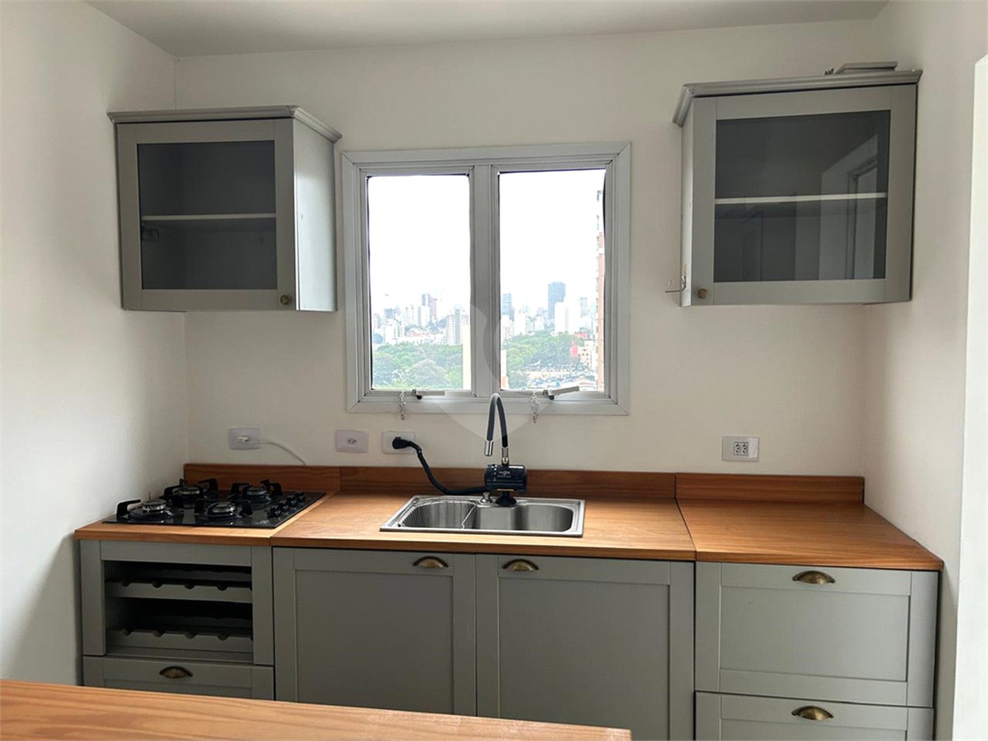 Apartamento à venda com 2 suítes em Pinheiros, São Paulo, SP