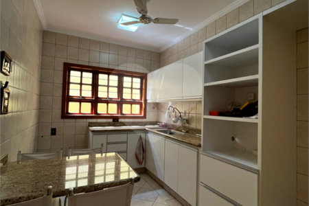 Casa à venda com 3 quartos em Parque da Lagoa, Itapetininga, SP