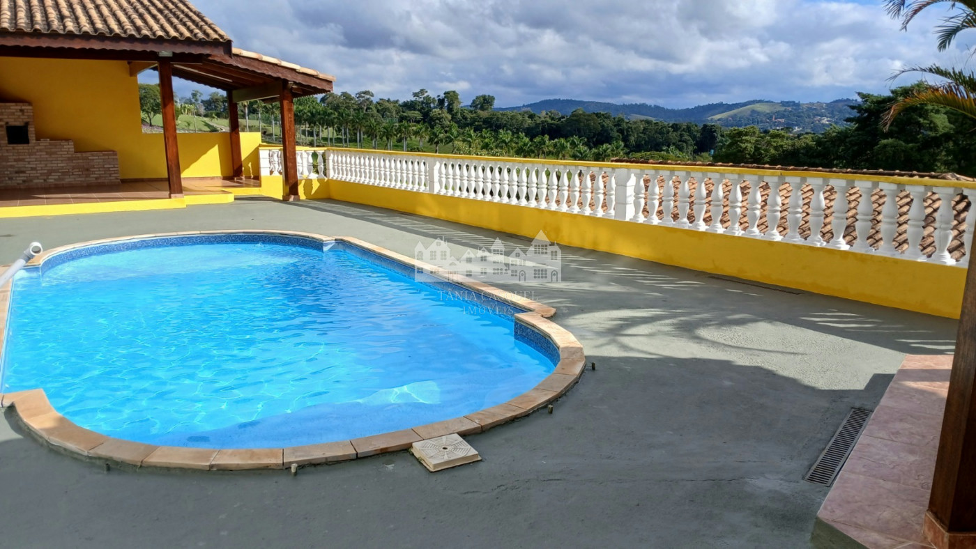 Casa para alugar com 3 quartos, sendo 1 suíte, em Vila Petrópolis, Atibaia, SP