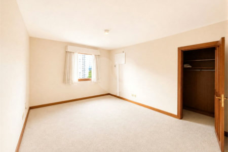 Apartamento à venda com 3 suítes em Moema, São Paulo, SP