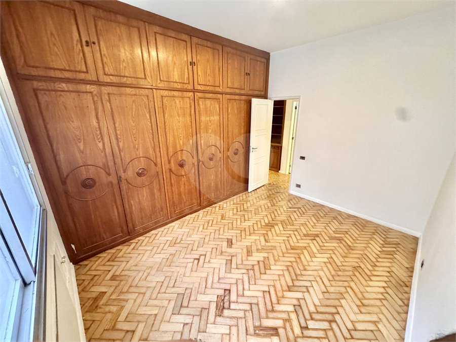 Apartamento à venda com 4 quartos, sendo 1 suíte, em Lagoa, Rio de Janeiro, RJ