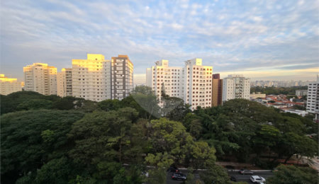 Apartamento à venda com 3 quartos, sendo 1 suíte,  em Santana, São Paulo, SP
