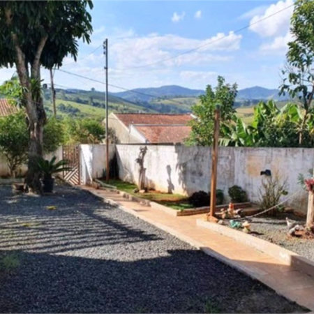 Casa à venda com 3 quartos, sendo 1 suíte, no Centro, Ouro Fino, MG