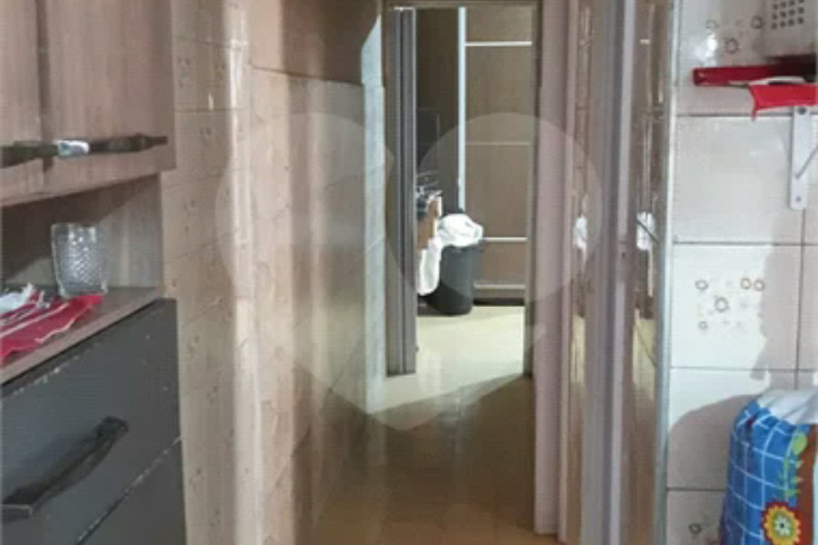 Térrea 02 dormitórios, localização privilegiada. Próximo a tudo