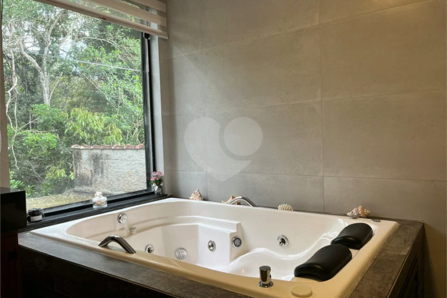Casa à venda com 4 suítes em Boracéia, São Sebastião, SP