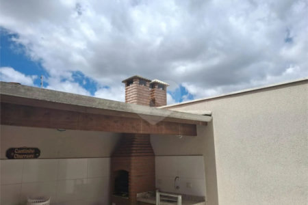 Sobrado a venda Ipiranga/SP 180m² com 3 Quartos suítes 5 banheiros 4 vagas área de serviços e Churrasqueira.