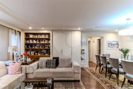 Apartamento à venda com 3 quartos, sendo 1 suíte,  em Higienópolis, São Paulo, SP