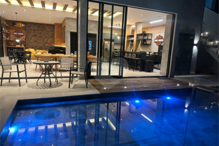 Casa à venda com 3 suítes no condomínio Hills, Arujá - SP