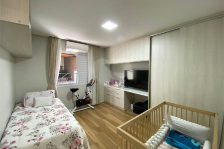 Sobrado à venda com 3 quartos, sendo 1 suíte,  em Vila Maria Alta, São Paulo, SP