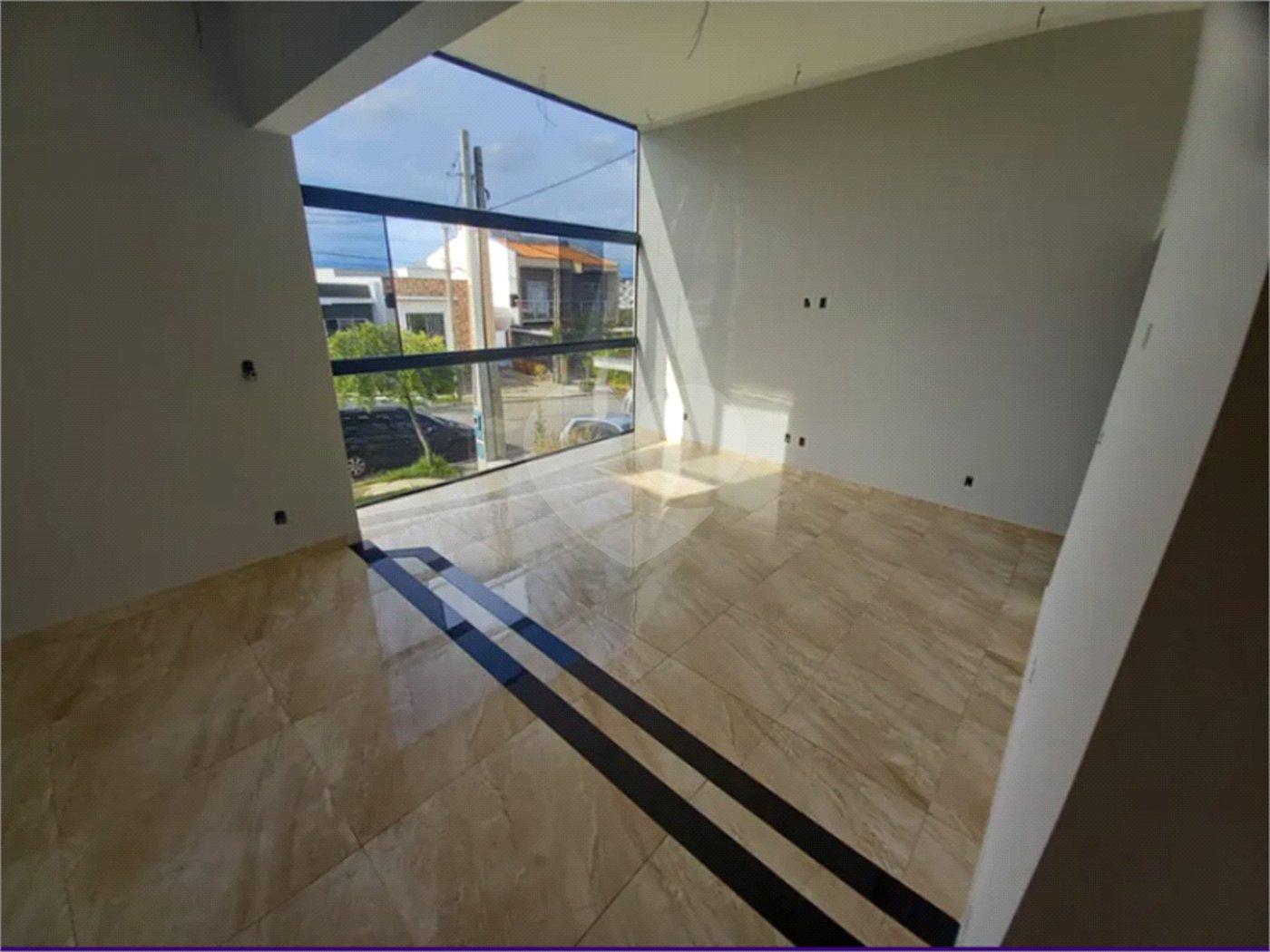 Casa à venda com 3 quartos, sendo 1 suíte, no condomínio Horto Florestal Iii, Sorocaba - SP