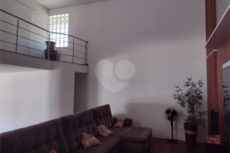 Casa à venda com 5 quartos, sendo 4 suítes, no condomínio Clube Florada Suzano, Suzano - SP