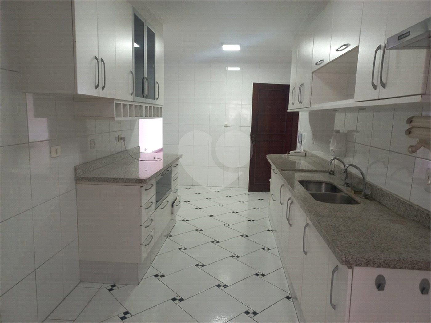 Apartamento à venda com 3 quartos, sendo 1 suíte, em Jardim Paulista, São Paulo, SP