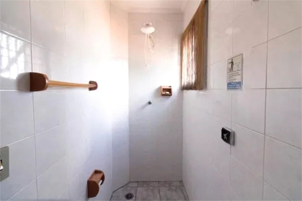 Sobrado à venda com 4 quartos em Jardim das Vertentes, São Paulo, SP
