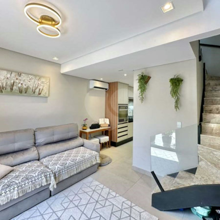 Casa à venda com 2 suítes no condomínio Gran Loft, Cotia - SP
