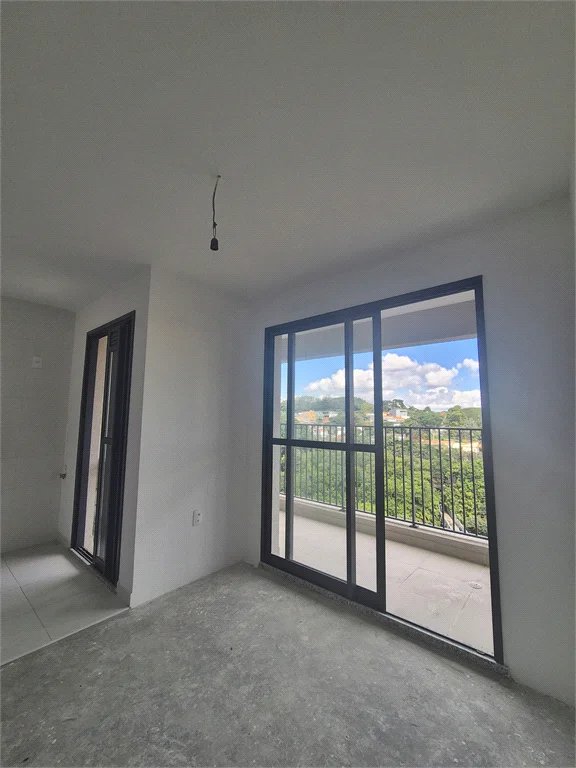 Apartamento à venda com 3 quartos, sendo 1 suíte, em Vila Anastácio, São Paulo, SP
