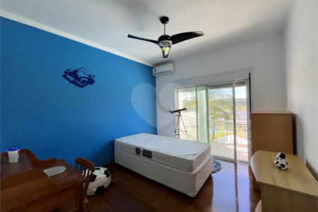 Casa à venda com 5 quartos, sendo 3 suítes,  no condomínio Village Saint Charbel, Araçoiaba da Serra - SP