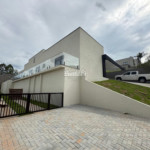 Casa à venda com 3 suítes no condomínio Shamballa III, Atibaia - SP