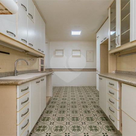 Apartamento à venda com 3 quartos, sendo 1 suíte, em Campo Belo, São Paulo, SP