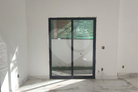Casa à venda com 3 suítes no condomínio Aruã Brisas, Mogi das Cruzes - SP