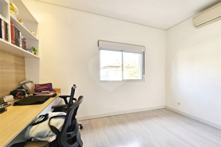 Casa de Vila à venda com 3 suítes em Vila Nova Conceição, São Paulo, SP