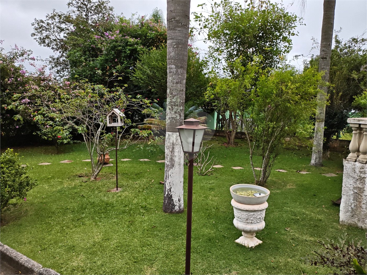 Casa à venda com 4 quartos, sendo 2 suítes,  em Country Residencial Felix, Bom Jesus dos Perdões, SP