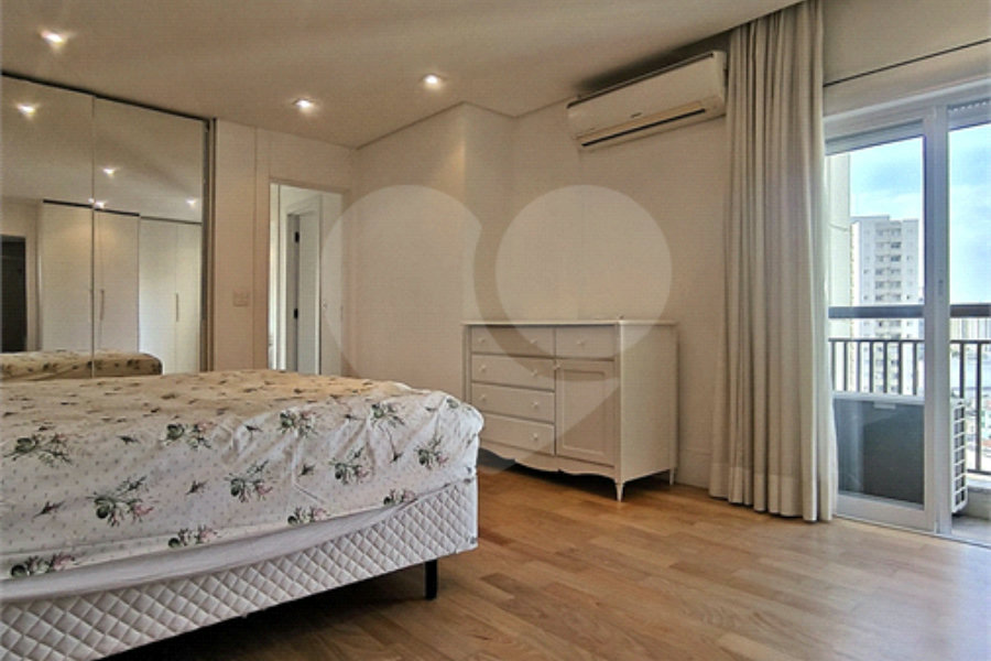 Apartamento à venda com 4 quartos, sendo 3 suítes, em Santana, São Paulo, SP