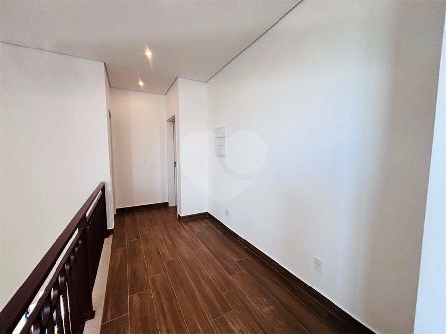 Casa à venda com 4 quartos, sendo 3 suítes, no condomínio Residencial Chácara Ondina, Sorocaba - SP