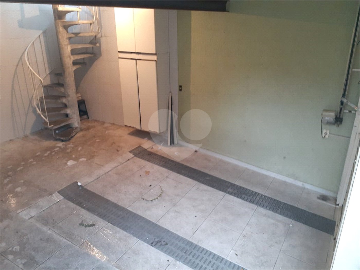 Sobrado à venda com 4 quartos, sendo 2 suítes, em Tremembé, São Paulo, SP