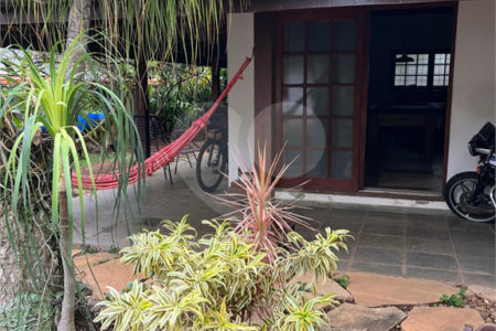 Casa Térrea para alugar com 3 suítes em Jardim do Lago, Atibaia, SP